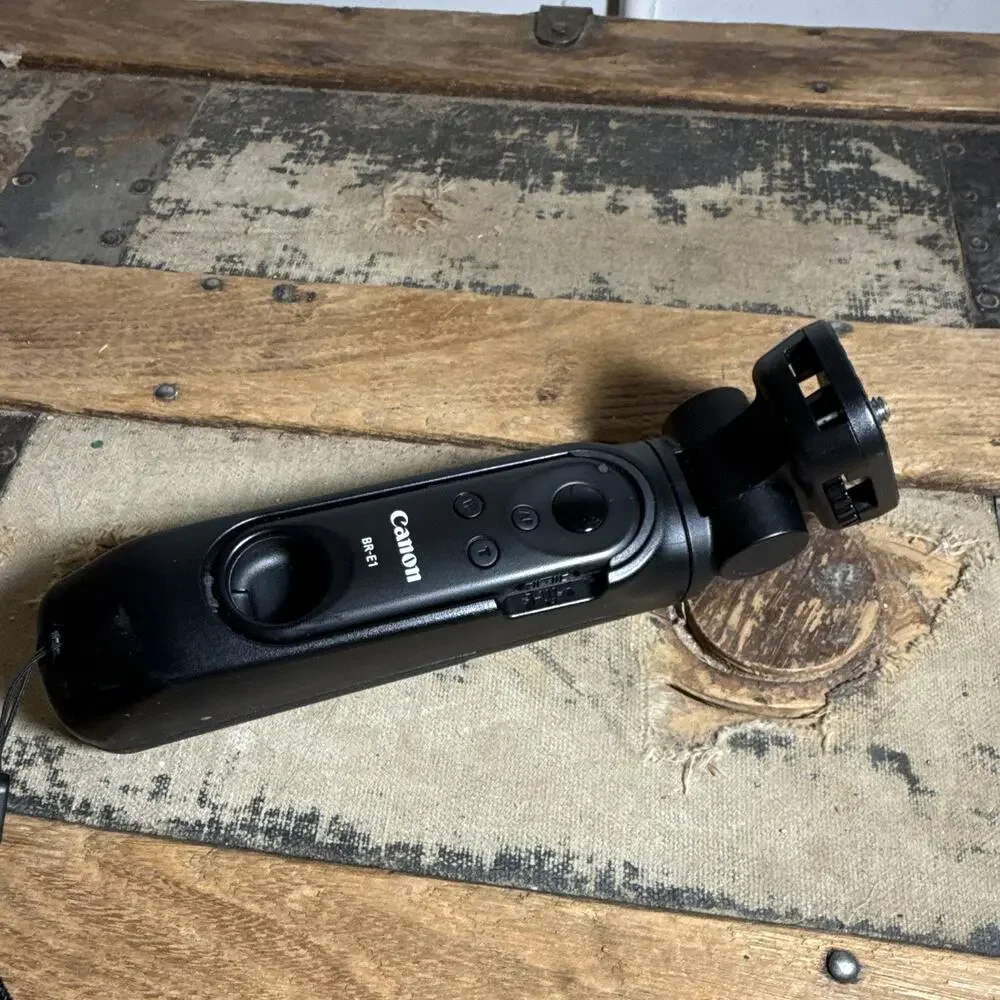 Canon BR-E1 Wireless Bluetooth Remote Control Shutter Release for Cameras